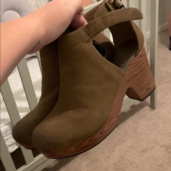 Botines Piere Dumas taupé 9 cms.  Talla 39 / 301024 