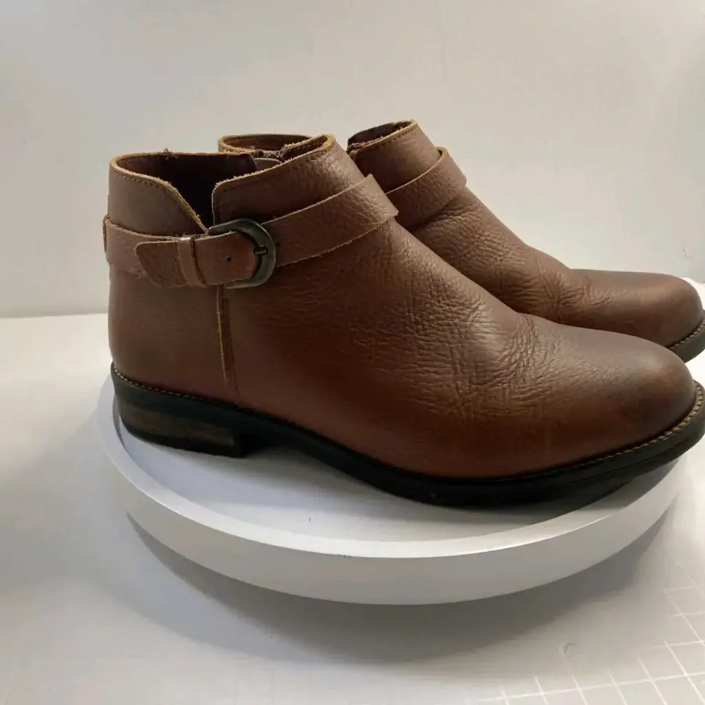 Botines Marca Clarks Talla 40 - 2284 