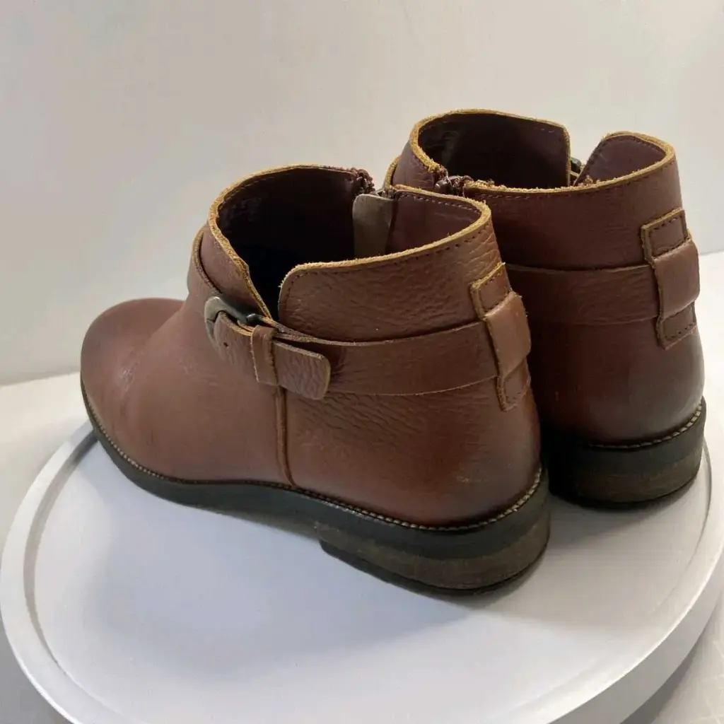 Botines Marca Clarks Talla 40 - 2284 