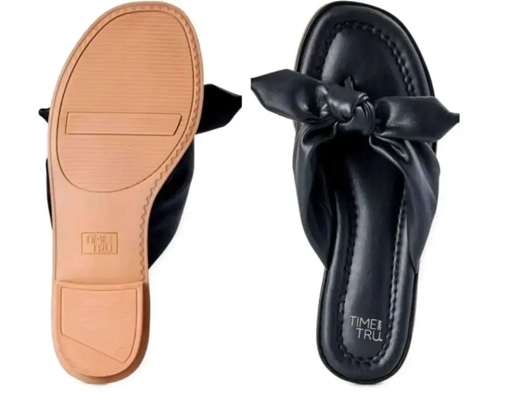 Sandalias marca Time and Tru Negro Talla 38