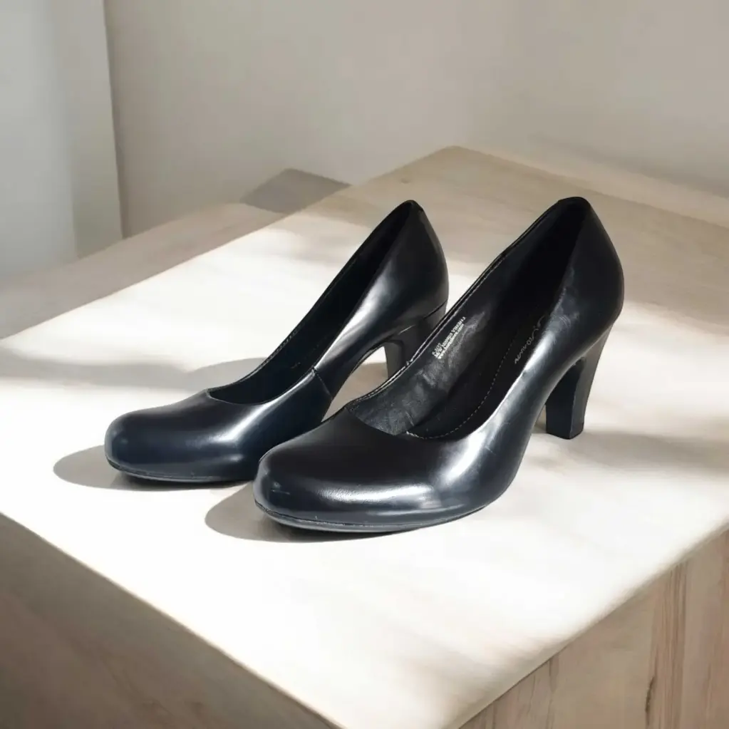 Tacones Marca Born Shows negros 6 cms. Talla 36.5- 2064