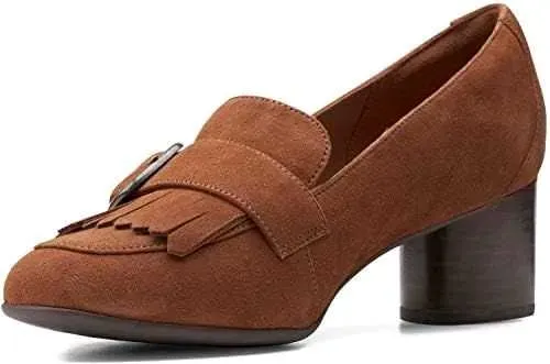 Tacones gamuza gena Clarks 5.5 cms.