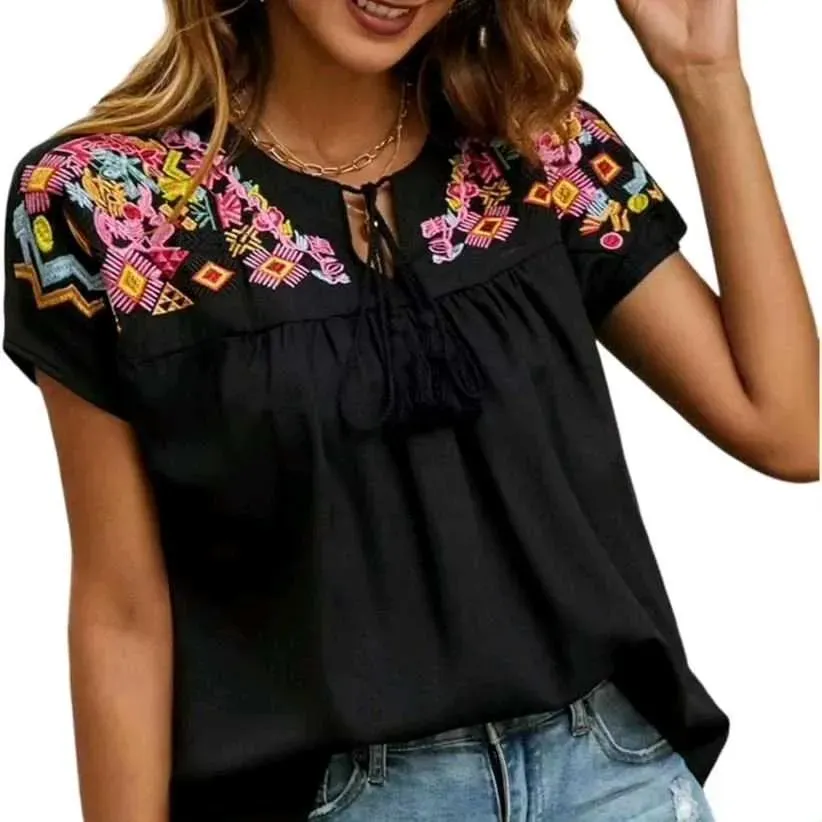 Blusa bordada Negra