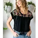 Blusa bordada Negra