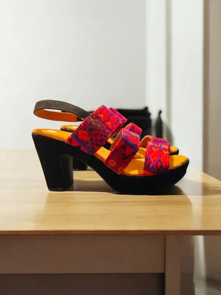 Tacones Tac Tic típico seda fucsia (D)