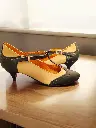 Tacones Stilettos Rossi piel negra y beige, tacón aguja 5 cms. (D) (36.5)