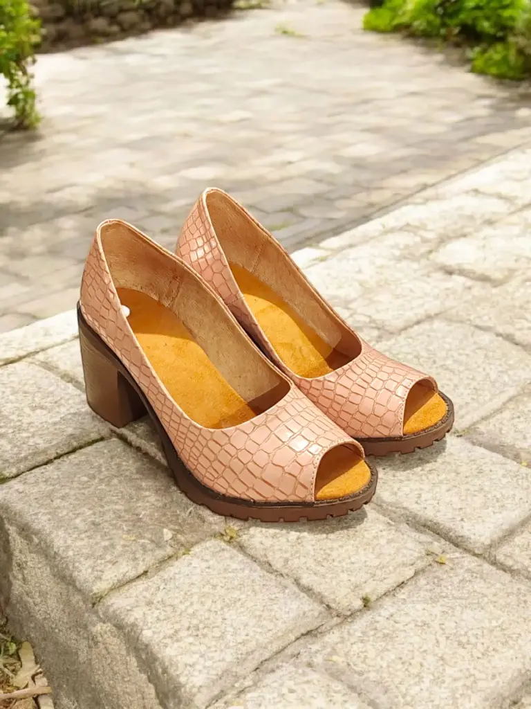 Tacones Selene, semipiel cocodrilo palo rosa (D) (34)