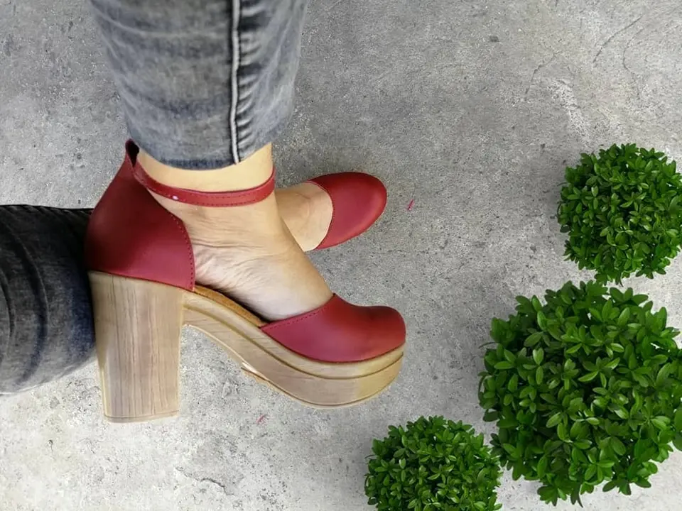 Tacones Quetzalí todo en piel roja (D) (35.5)