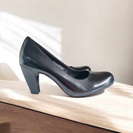Tacones Marca Born Shows negros 6 cms. Talla 36.5- 2064