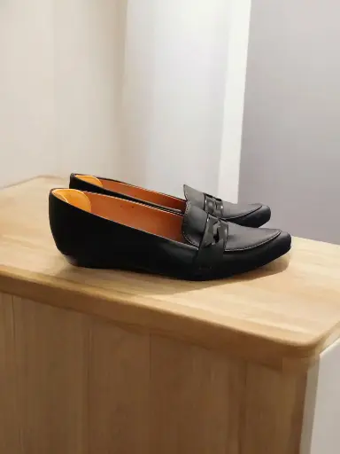 Flats Anahí Bigote Semipiel negra (D)