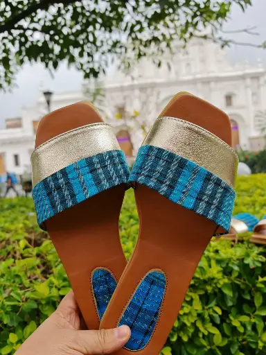 [SANJUAN-01]  Sandalias San Juan Corte Sacatepequez, cuerina dorada, Punta Cuadrada (D)