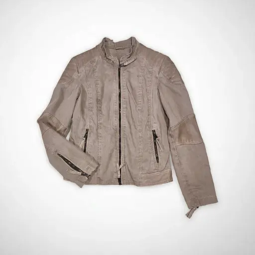 [CH030] Chumpa Color Gris Marca Be Edgy talla Small