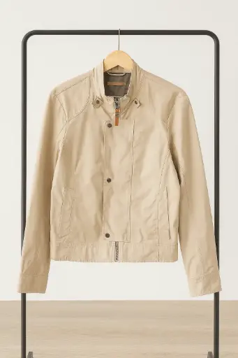 [ROP-069] Chumpa Color Beige Marca Zara talla L