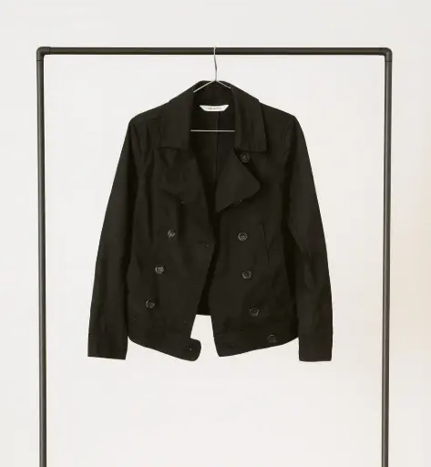 [ROP-090] Chumpa Color Negro Marca Old Navy talla S