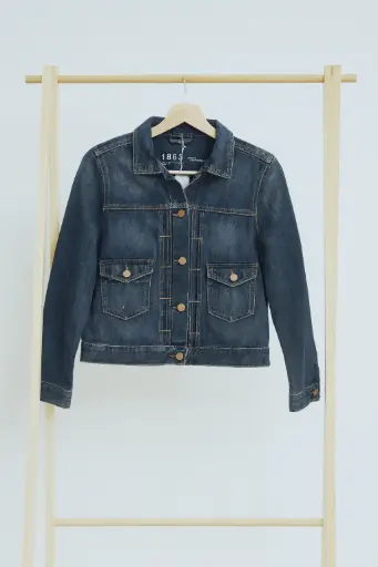 [ROP-139] Chumpa de lona Color Azul Marca Gap talla M 
